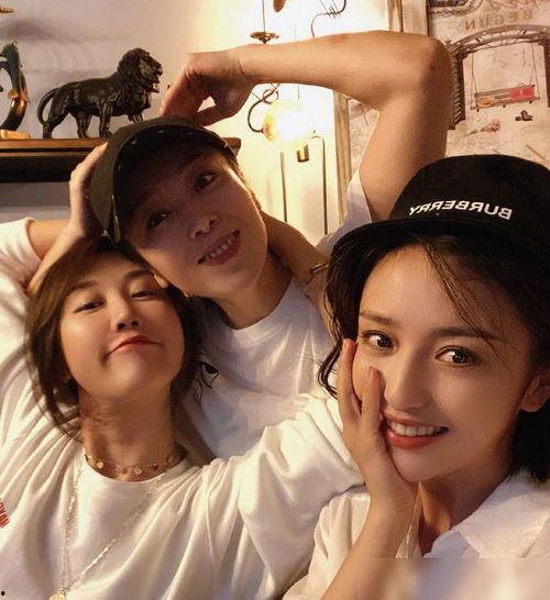 狗仔爆料奶狗视频大全集,奶狗视频大全集精彩瞬间大放送  第2张